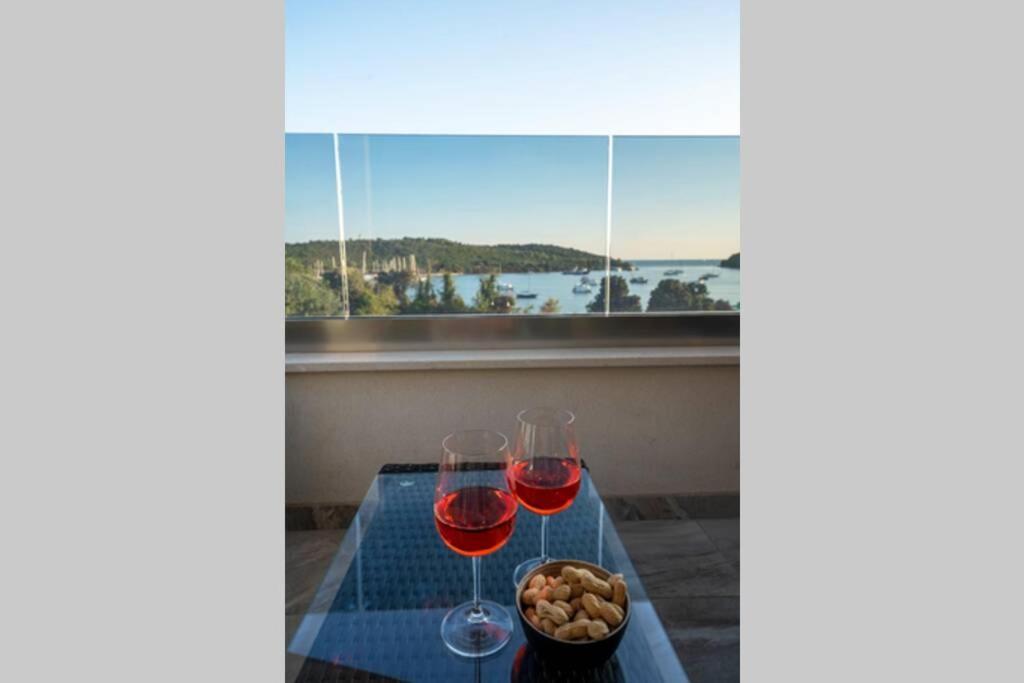 Apartment Emarin Banjole Eksteriør bilde