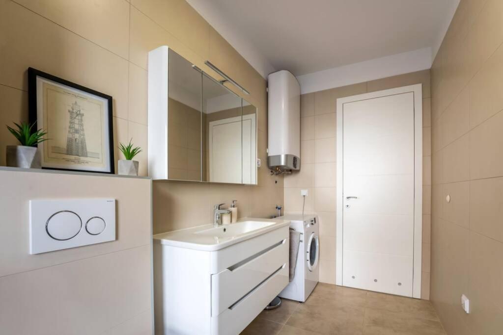 Apartment Emarin Banjole Eksteriør bilde